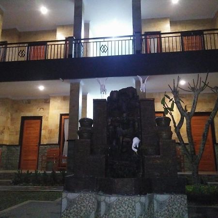 Yudis Homestay Toyapakeh Dış mekan fotoğraf